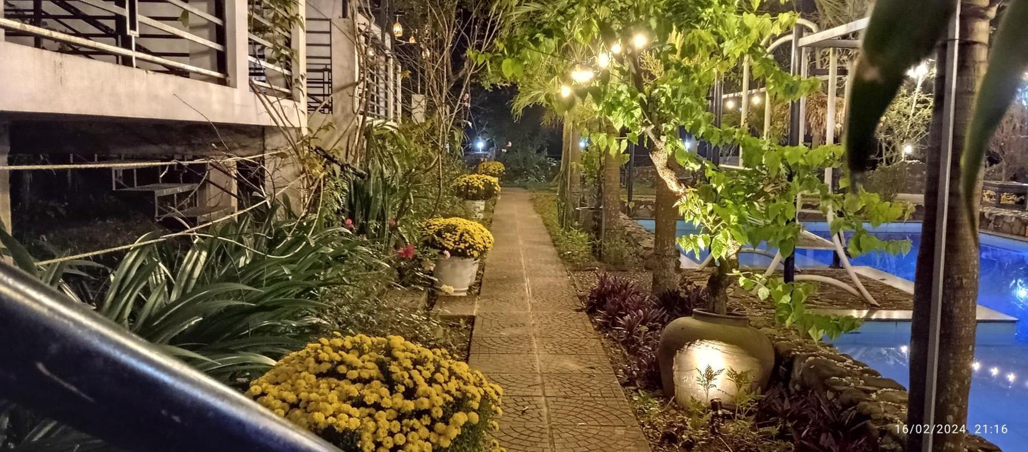 Palafita Bungalow Phong Nha Exterior photo
